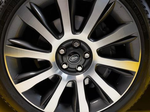 Used 2014 Land Rover Range Rover Autobiography AWD/4WD image 8