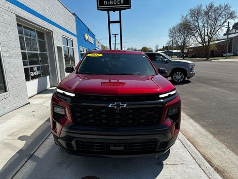 Used 2024 Chevrolet Traverse RS w/ LPO, Floor Liner Package image 7