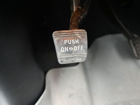 Used 2016 Toyota Tundra SR5 image 20