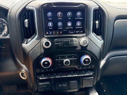 Used 2023 GMC Sierra 2500 AT4 w/ AT4 Premium Plus Package AWD/4WD image 16