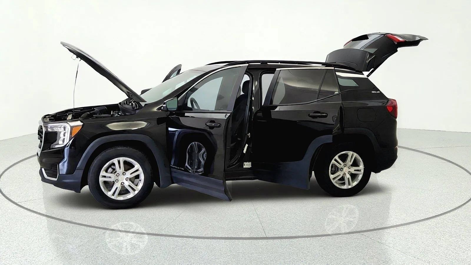 Used 2023 GMC Terrain SLE w/ Driver Convenience Package FWD image 10