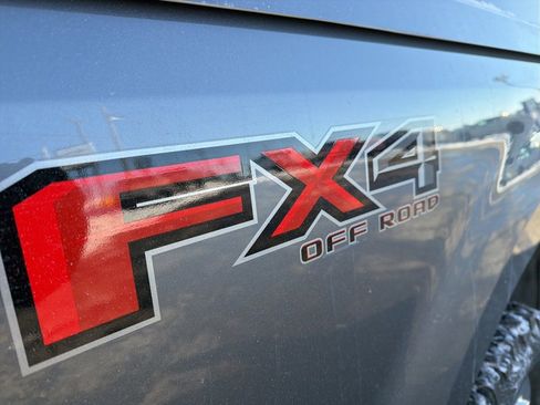 Used 2022 Ford F250 Platinum image 28