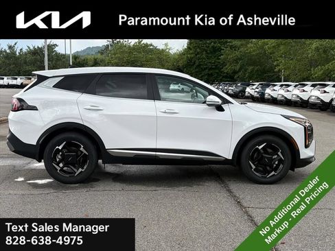 New 2026 Kia Sportage EX FWD image 7
