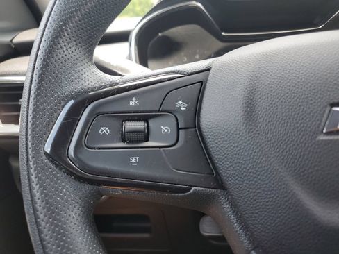Used 2023 Chevrolet TrailBlazer LT FWD image 23