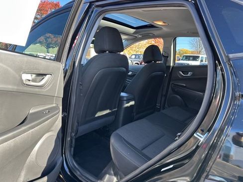 Used 2022 Hyundai Kona SEL w/ Convenience Package image 23