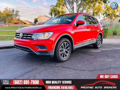 Used 2019 Volkswagen Tiguan SE w/ Panoramic Sunroof Package AWD/4WD image 5