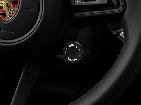 New 2026 Porsche Cayenne S image 40