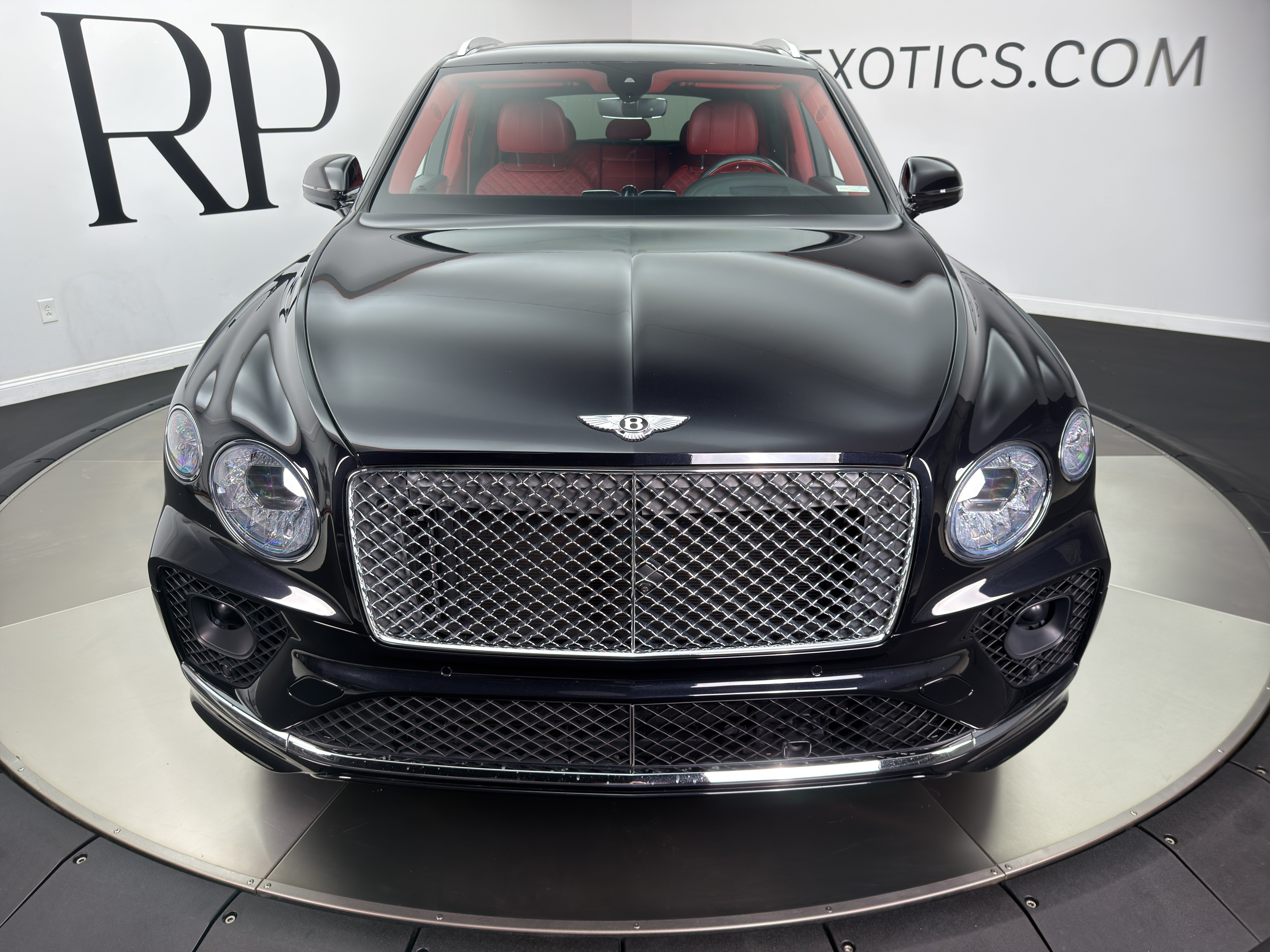 Used 2021 Bentley Bentayga w/ First Edition Specification AWD/4WD image 9