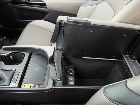 Certified 2025 Lexus ES 350 w/ Premium Package FWD image 17