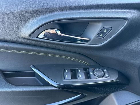 New 2026 Chevrolet Trax LT w/ LPO, Blackout Package FWD image 10