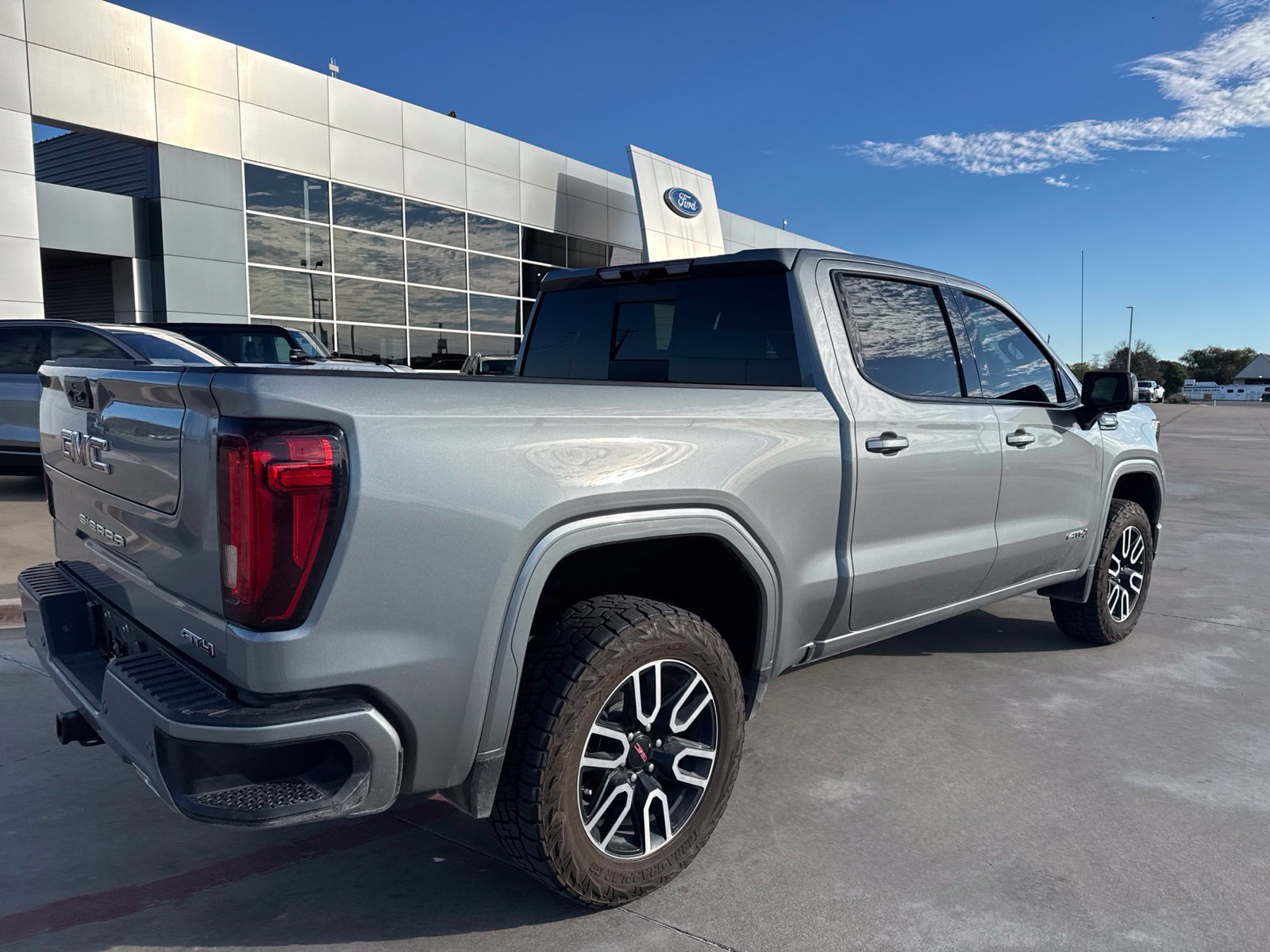 Used 2026 GMC Sierra 1500 AT4 w/ Technology Package AWD/4WD image 3