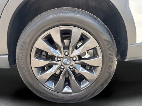 Certified 2025 Subaru Outback Onyx Edition AWD/4WD image 10
