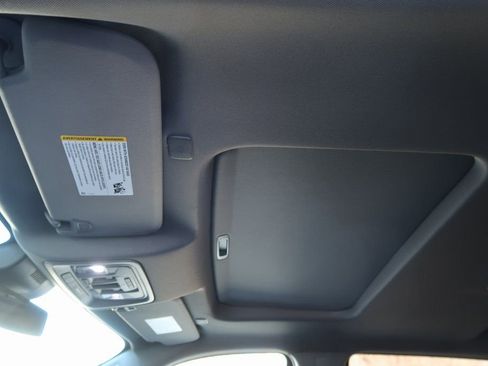 New 2026 GMC Sierra 1500 SLT w/ SLT Premium Plus Package image 9