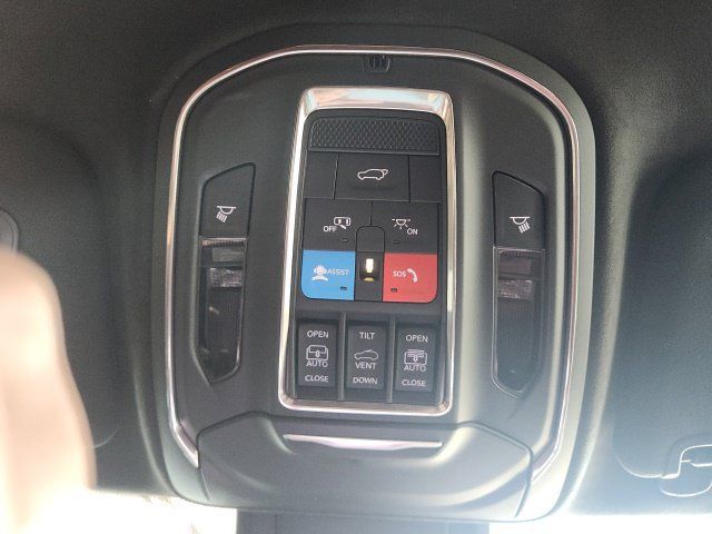 Used 2024 Jeep Wagoneer Launch Edition AWD/4WD image 40