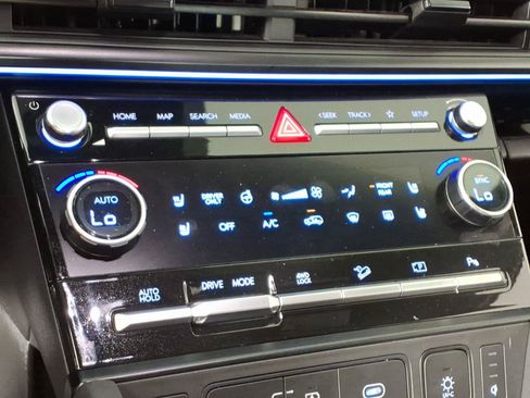 Certified 2024 Hyundai Santa Fe Calligraphy AWD/4WD image 23