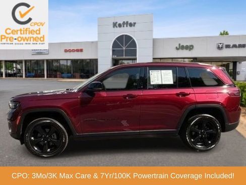 Certified 2023 Jeep Grand Cherokee Altitude AWD/4WD image 2
