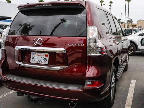 Used 2018 Lexus GX 460 Premium w/ Premium Package AWD/4WD image 9