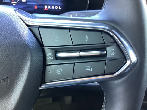 Used 2025 Chevrolet Equinox LT FWD image 19