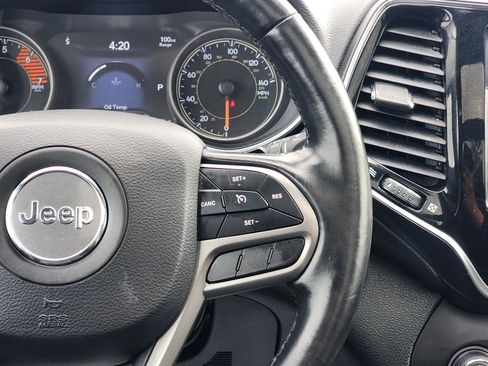 Used 2019 Jeep Cherokee Limited AWD/4WD image 13