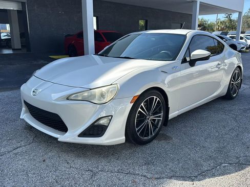 Used 2013 Scion FR-S image 3