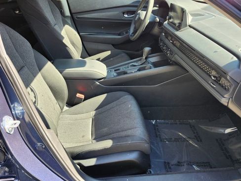 Used 2025 Honda Accord SE image 19