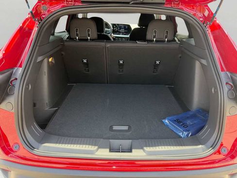New 2026 Chevrolet Trax RS w/ Driver Confidence Package FWD image 7