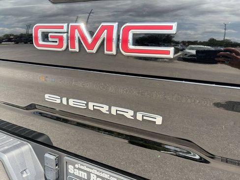 Certified 2024 GMC Sierra 1500 AT4 w/ Technology Package AWD/4WD image 38