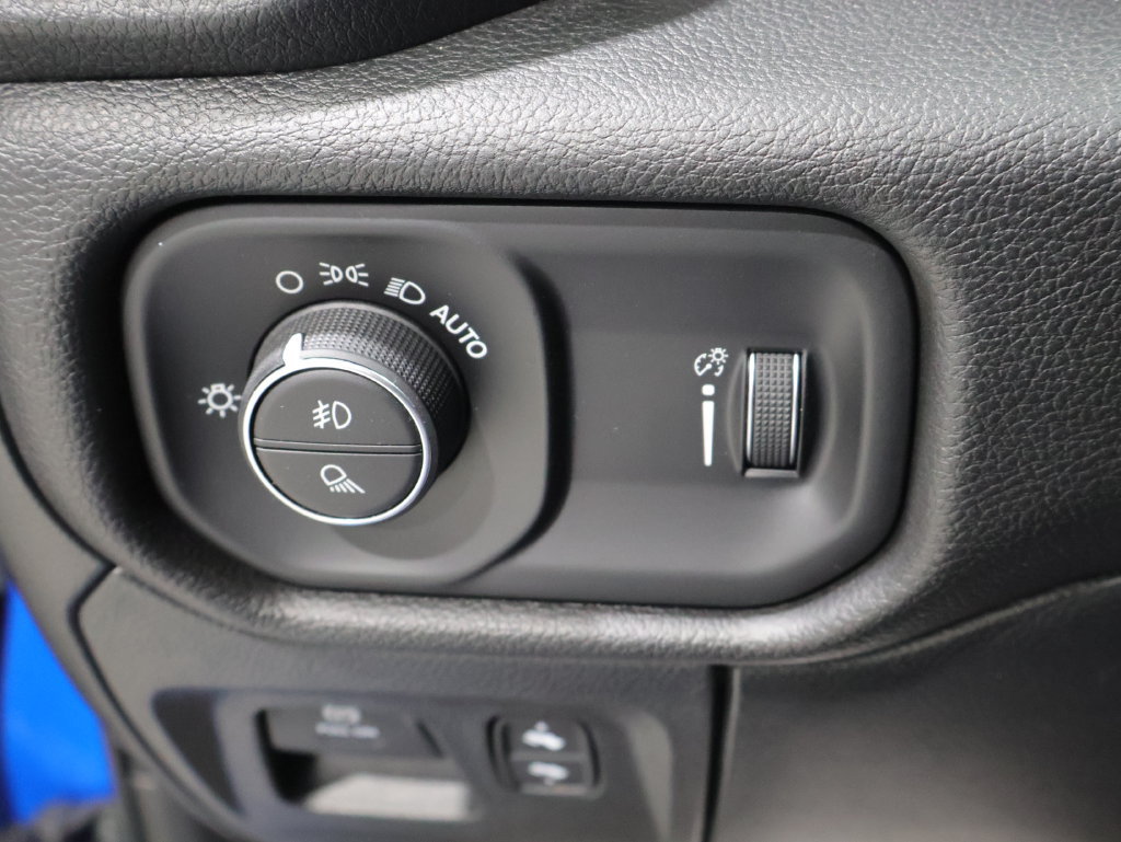 Used 2023 RAM 1500 Big Horn AWD/4WD image 29
