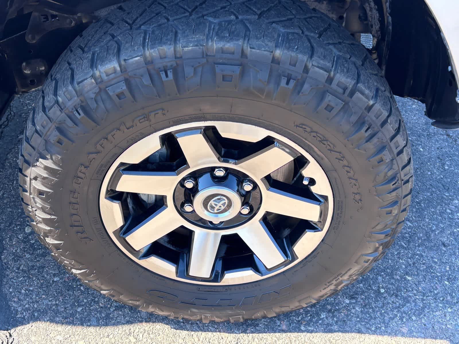 Used 2020 Toyota 4Runner TRD Off-Road Premium w/ Moonroof Package AWD/4WD image 12