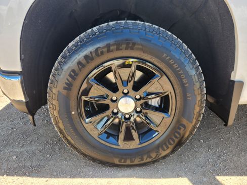 Used 2019 Chevrolet Silverado 1500 LT w/ All-Star Edition AWD/4WD image 18