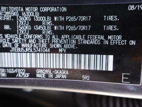 Used 2020 Toyota 4Runner SR5 image 48