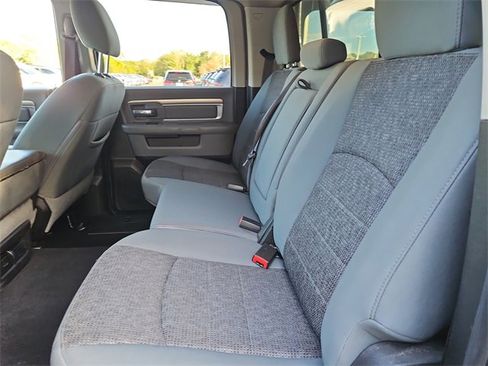 Used 2019 RAM 1500 Big Horn image 12