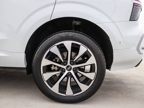 New 2026 Audi Q3 quattro 2.0T image 13