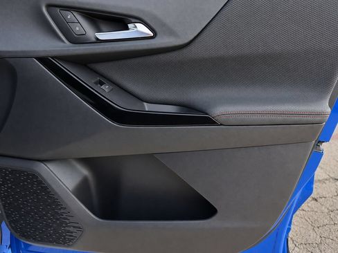 Certified 2025 Chevrolet Equinox RS w/ Safety and Technology Package FWD image 42