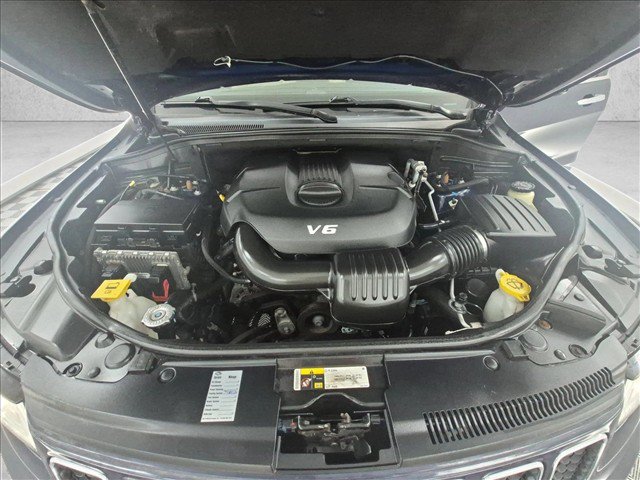 Used 2014 Jeep Grand Cherokee Overland w/ Advanced Technology Group AWD/4WD image 27