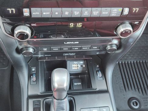 Used 2023 Lexus GX 460 Premium image 18