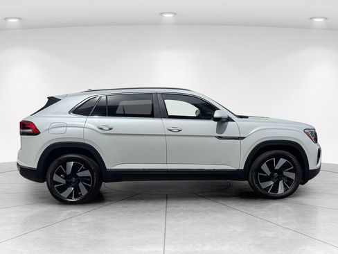 New 2026 Volkswagen Atlas Cross Sport SEL AWD/4WD image 8