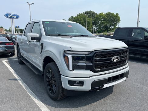New 2026 Ford F150 Lariat w/ Equipment Group 502A High AWD/4WD image 4