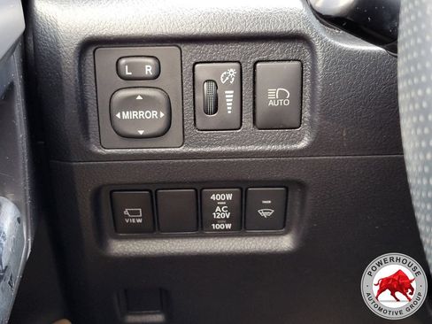 Used 2022 Toyota 4Runner Limited AWD/4WD image 29