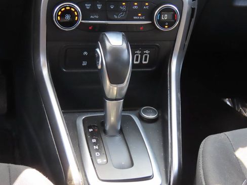 Used 2021 Ford EcoSport SE FWD image 11