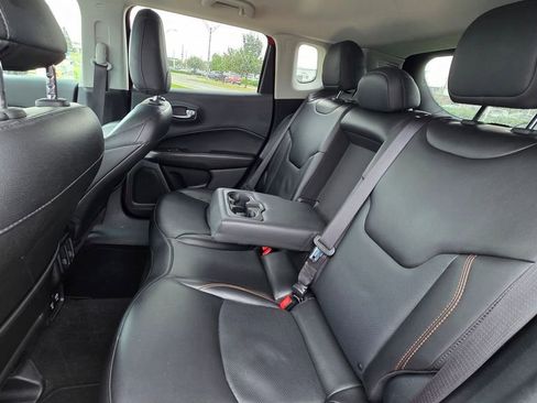 Used 2019 Jeep Compass Limited image 18