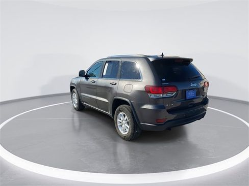 Used 2020 Jeep Grand Cherokee Laredo image 5