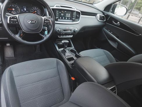 Used 2019 Kia Sorento FWD w/ LX Convenience Package image 7