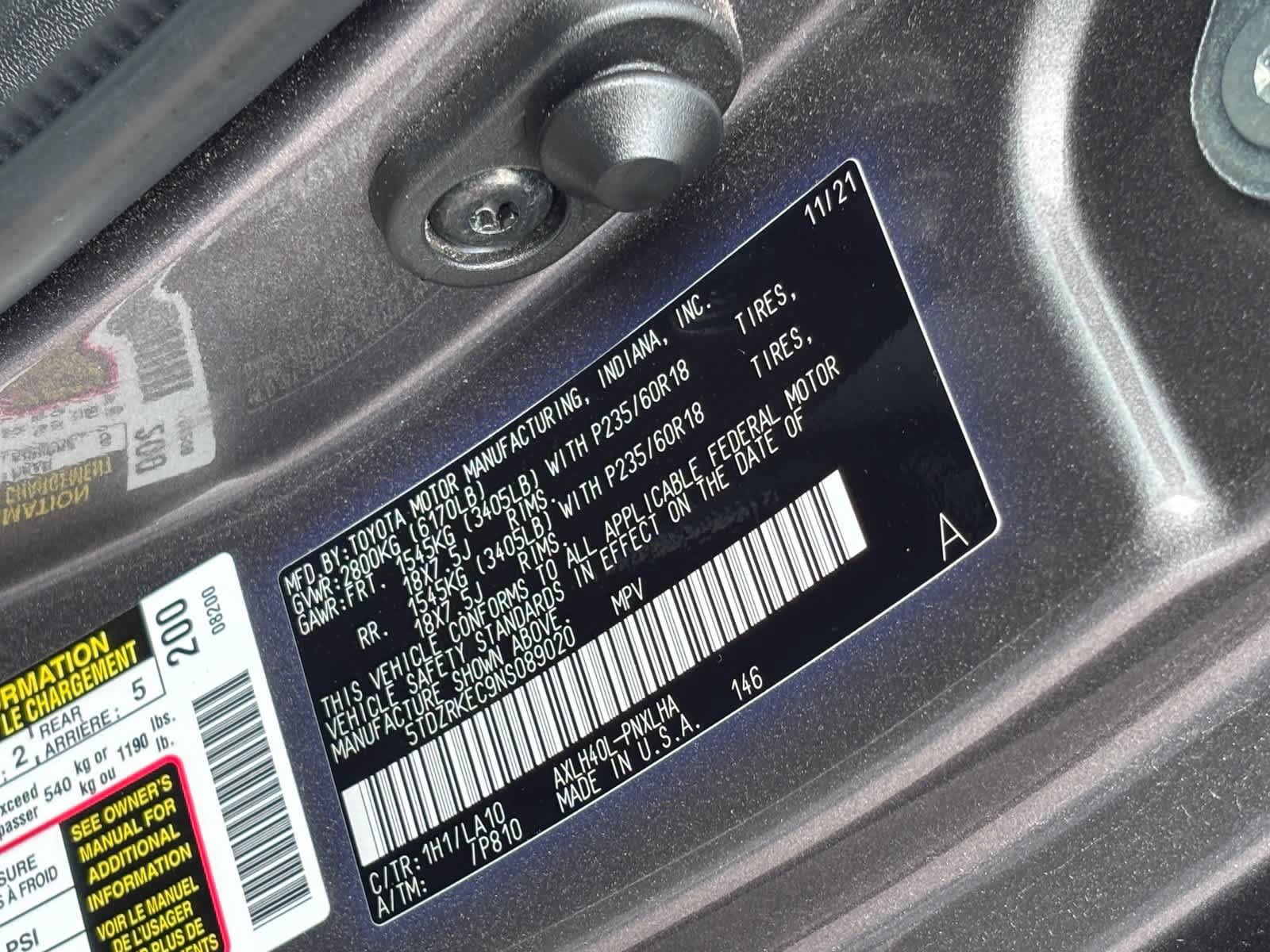 Used 2022 Toyota Sienna Limited FWD image 30