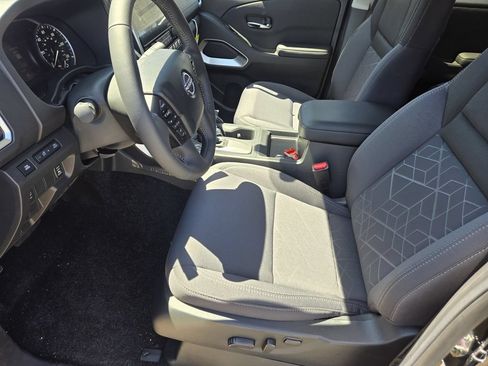 New 2026 Nissan Frontier SV w/ SV Convenience Package RWD image 10