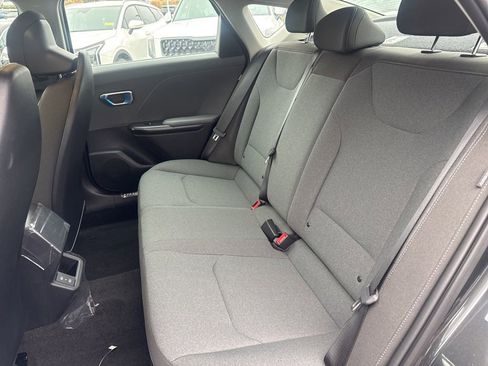 New 2025 Kia K4 LXS image 10