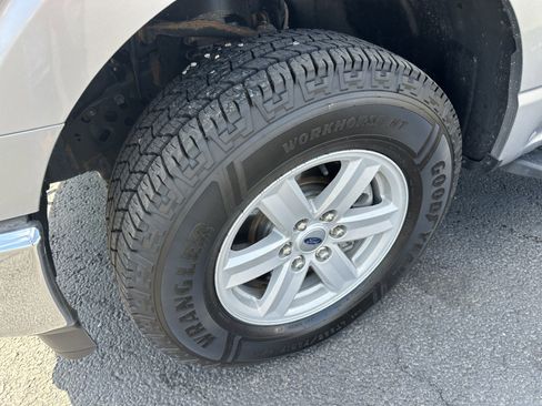 Used 2023 Ford F150 XL w/ FX4 Off-Road Package image 8