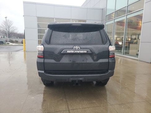 Used 2024 Toyota 4Runner SR5 image 6