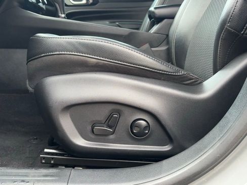 Used 2023 Jeep Compass Altitude w/ Convenience Group image 14