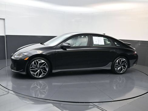 Used 2023 Hyundai Ioniq 6 SEL RWD image 7